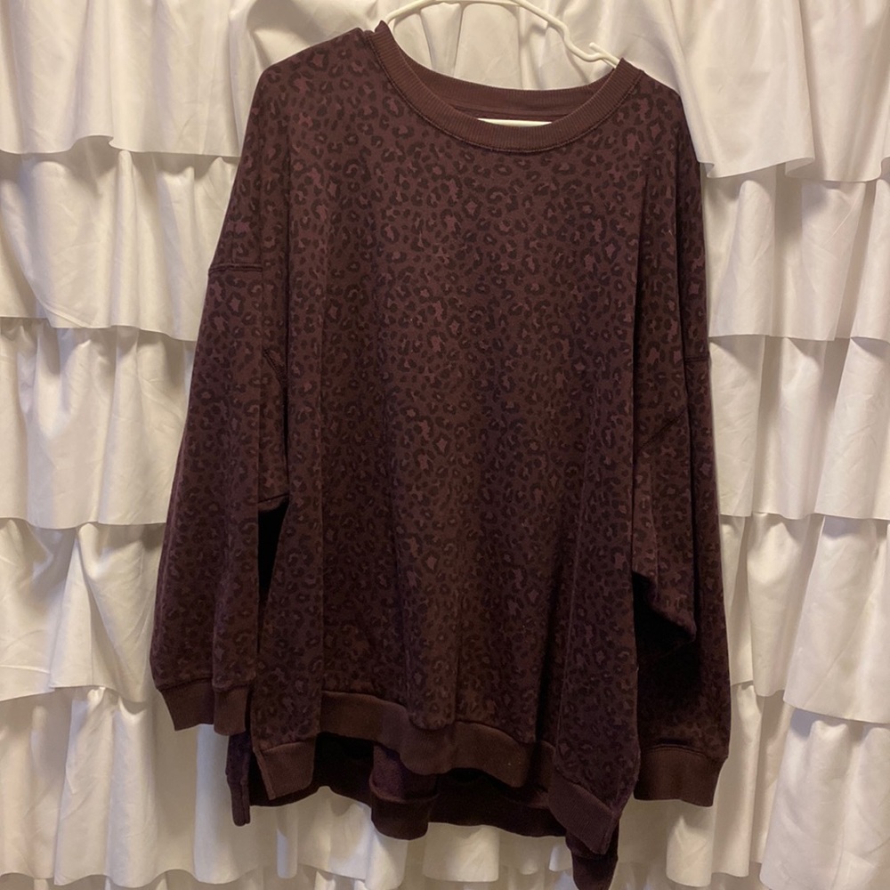 American Eagle long sleeve oversized fit!